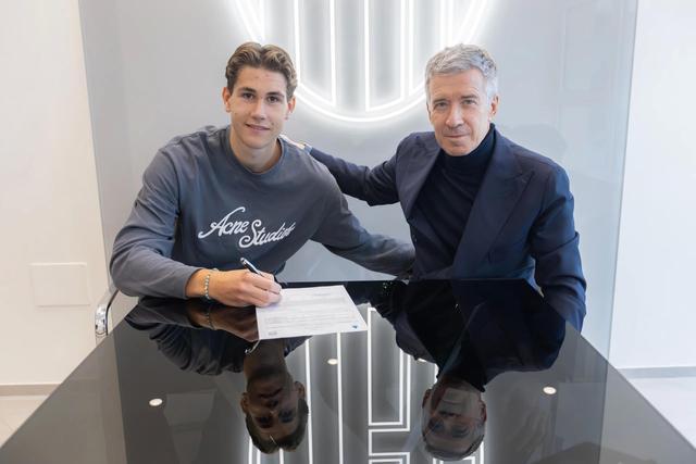 官方：博洛尼亚签下20岁挪威中卫赫兰；据悉转会费700万欧