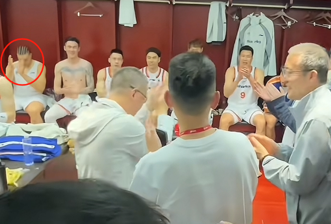 开云体育移动版-男篮俱乐部高层：接下来放开打 再次郑重承诺 夺冠奖金一分不少|季后赛|上海男篮|北京|cba季后赛|cba联赛_新浪体育_新浪新闻